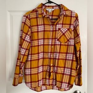 Old Navy The Classic Shirt Women’s Flannel Yellow/Burgundy